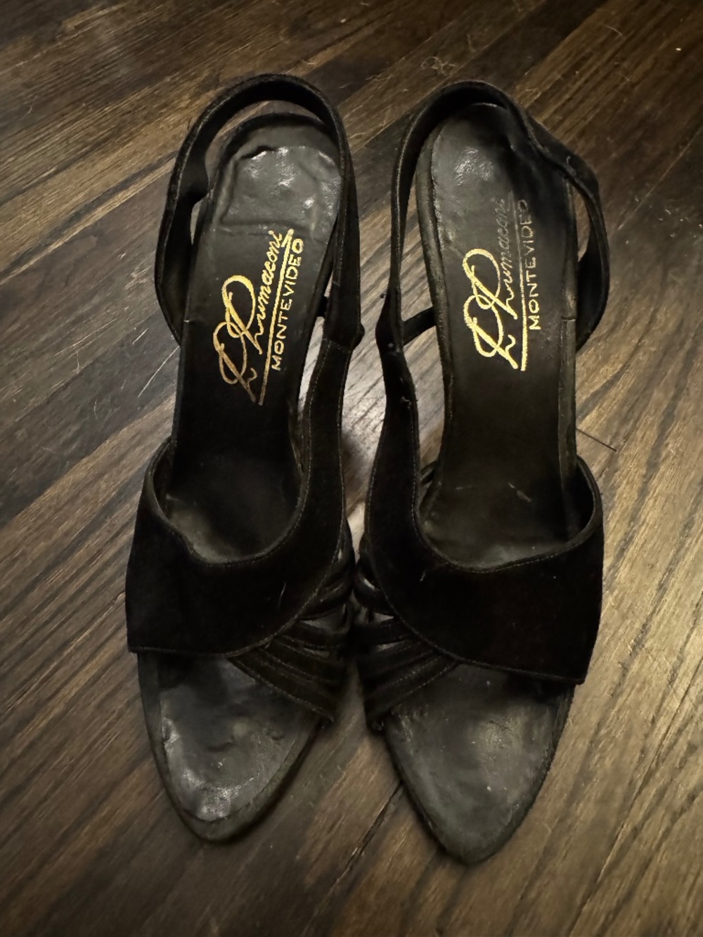 Vintage Leather Uruguayan brand pump